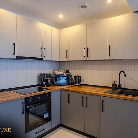 Apartment Yamaluxe - Silent & Primitive With Relaxing Area Bukarest