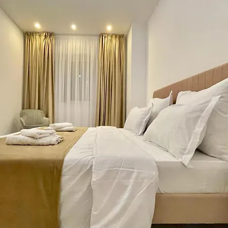 Yamaluxe - Silent & Primitive With Relaxing Area Apartament *